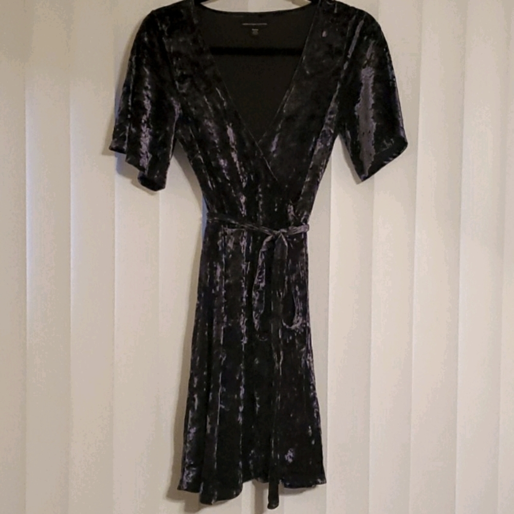 STUNNING navy blue wrap dress